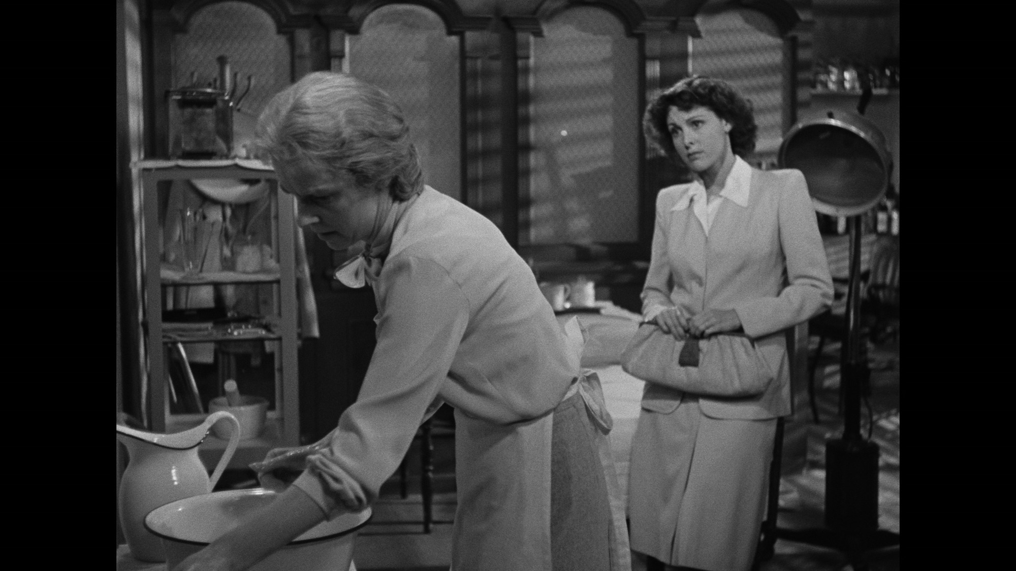 Screen capture from I Walked with a Zombie / The Seventh Victim: Produced by Val Lewton