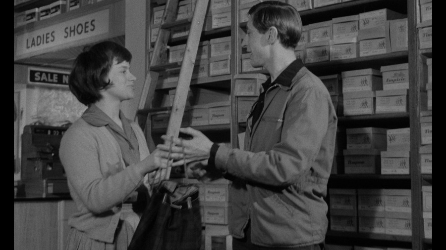 Screen capture from A Taste of Honey