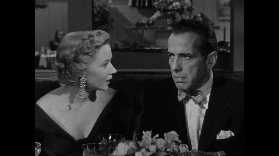 Screen capture from In a Lonely Place