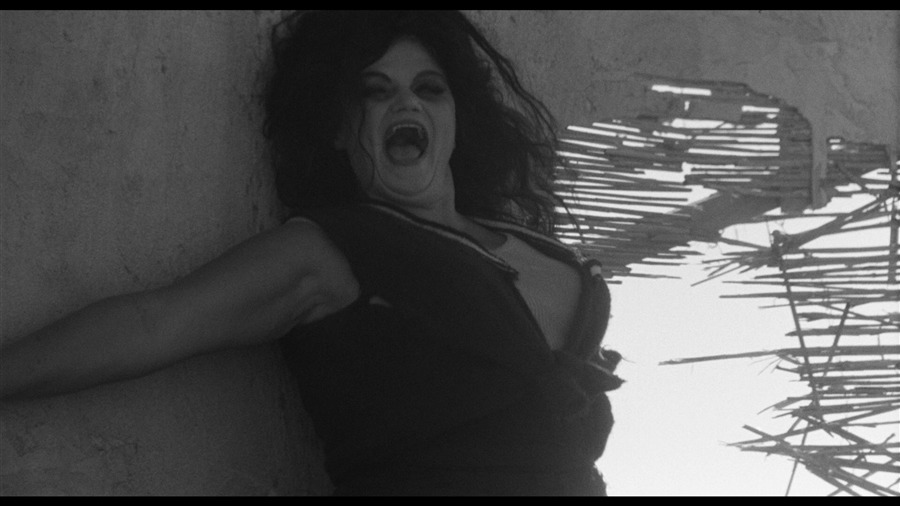 Screen capture from Essential Fellini