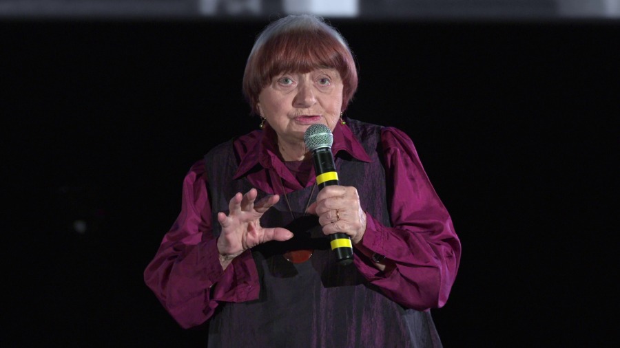 Screen capture from The Complete Films of Agnès Varda