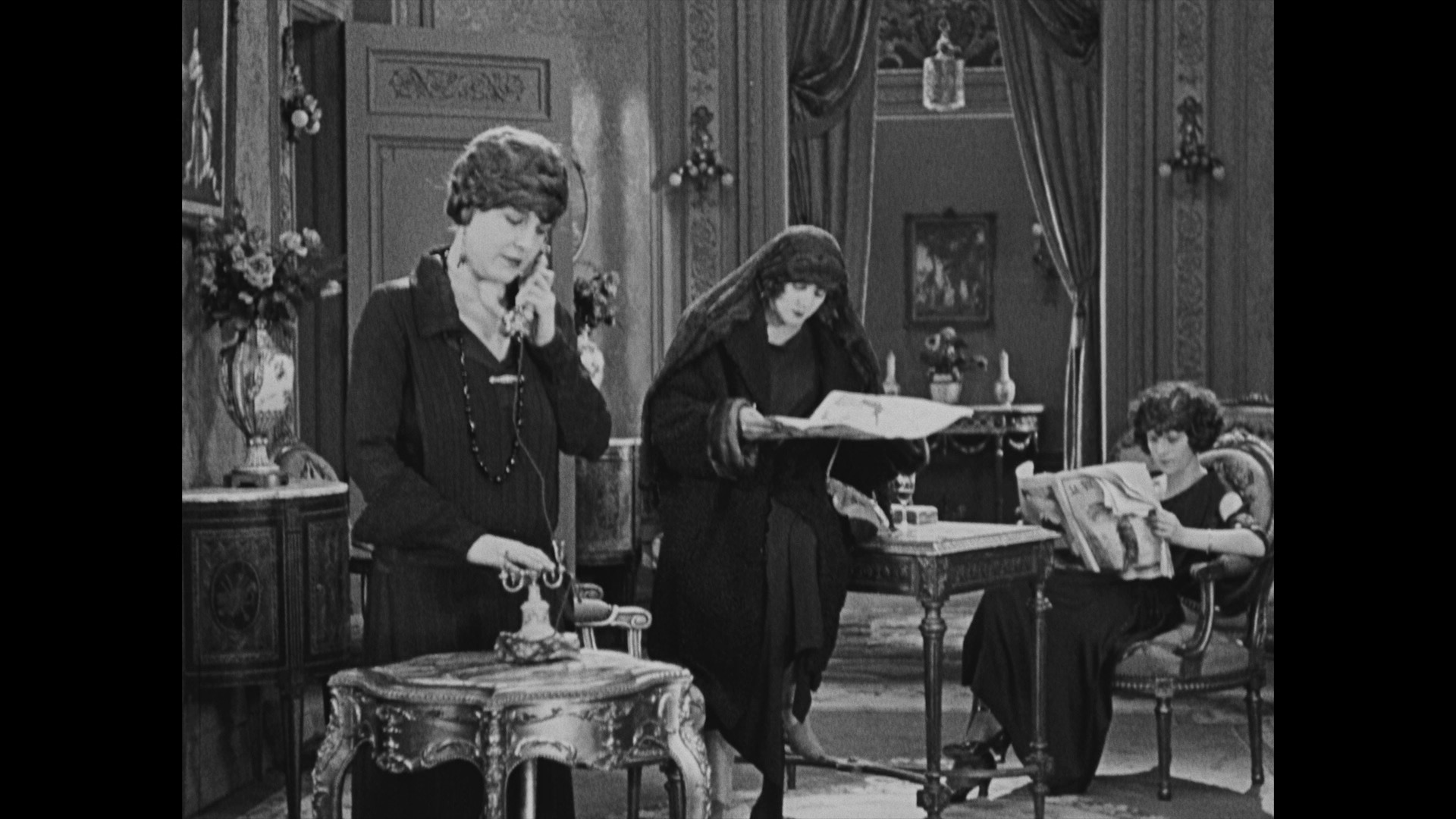 Screen capture from A Woman of Paris
