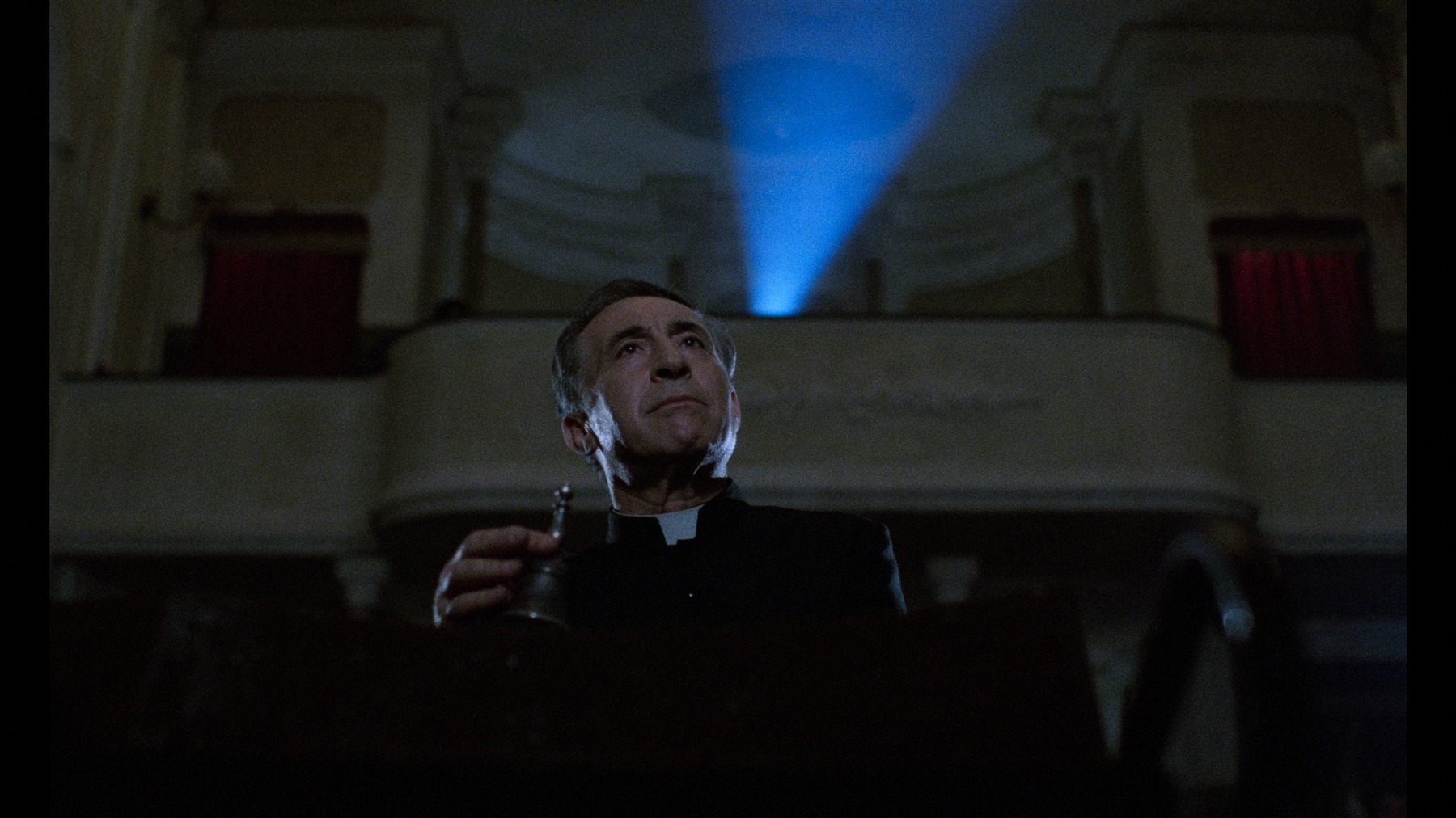 Screen capture from Cinema Paradiso