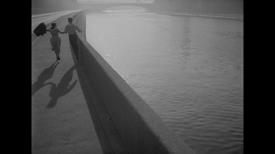 Screen capture from The Cranes are Flying