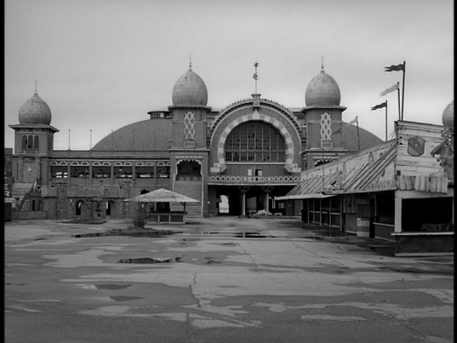 Screen capture from Carnival of Souls
