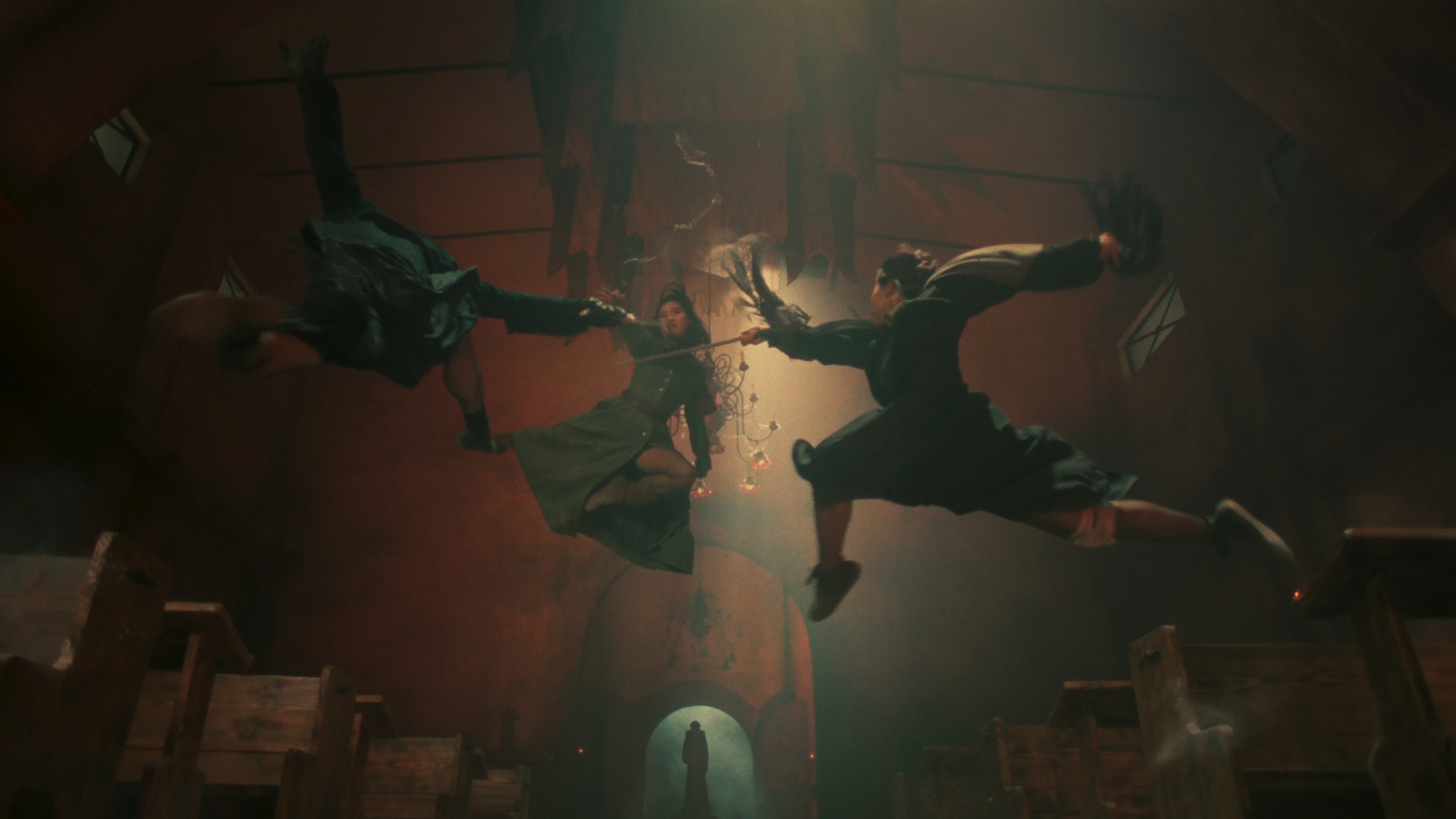 Screen capture from The Heroic Trio / Executioners