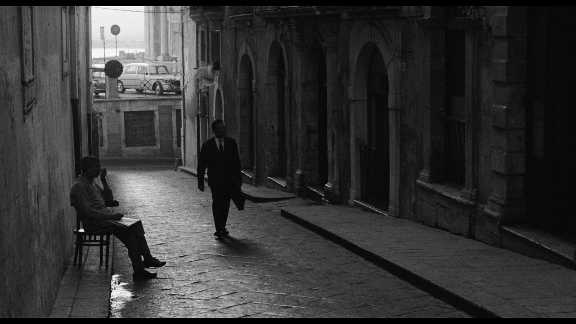 Screen capture from Il posto + I fidanzati