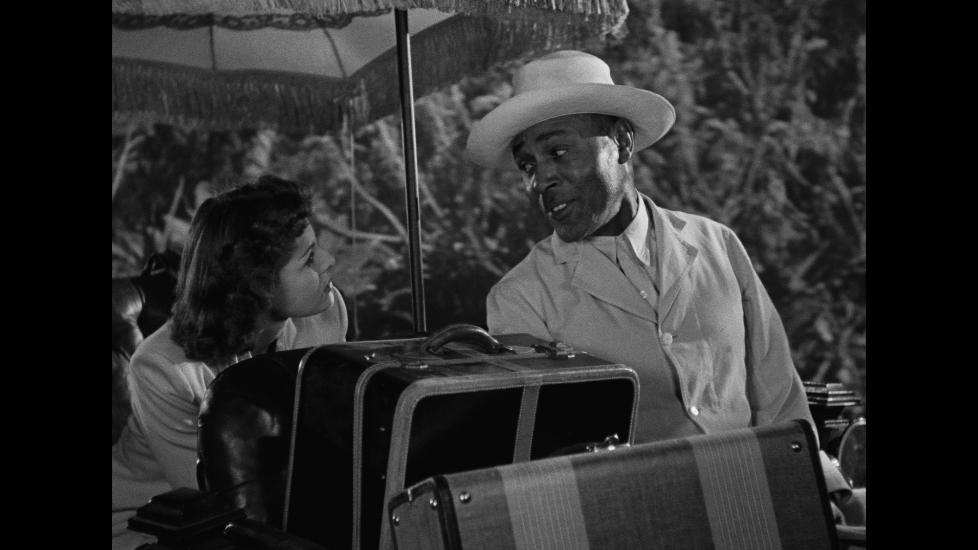 Screen capture from I Walked with a Zombie / The Seventh Victim: Produced by Val Lewton