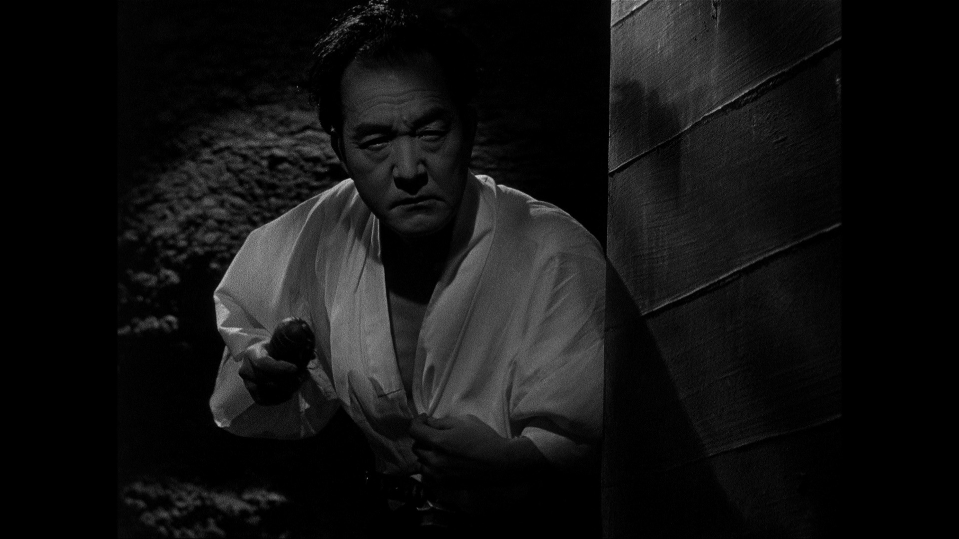Screen capture from Tokyo Joe