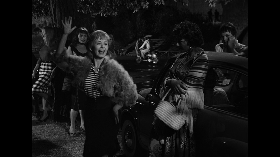 Screen capture from Essential Fellini
