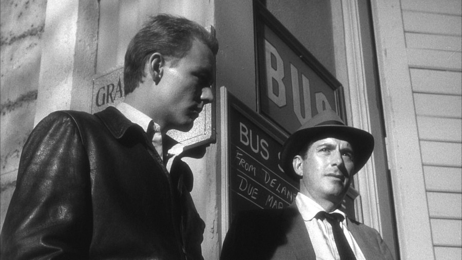 Screen capture from The Naked Kiss