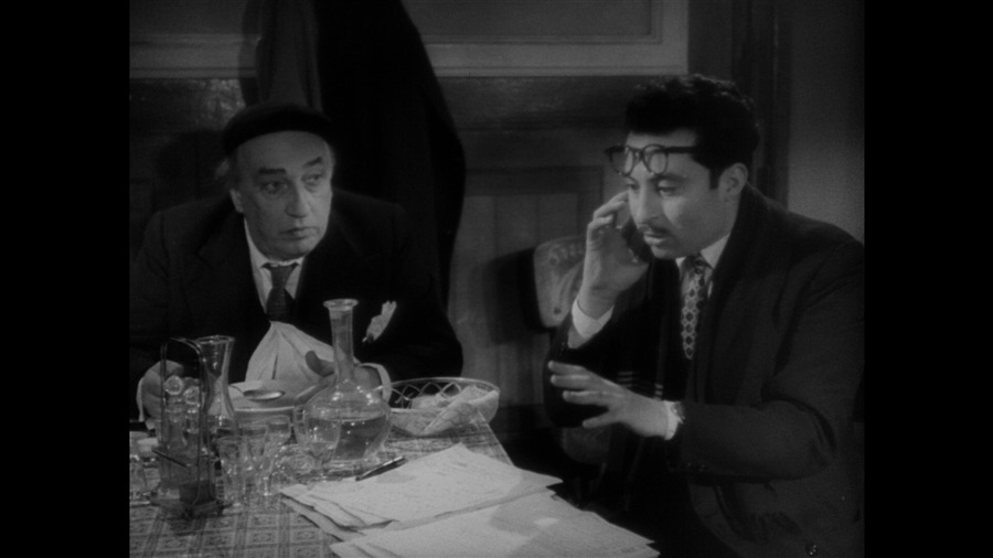 Screen capture from Essential Fellini