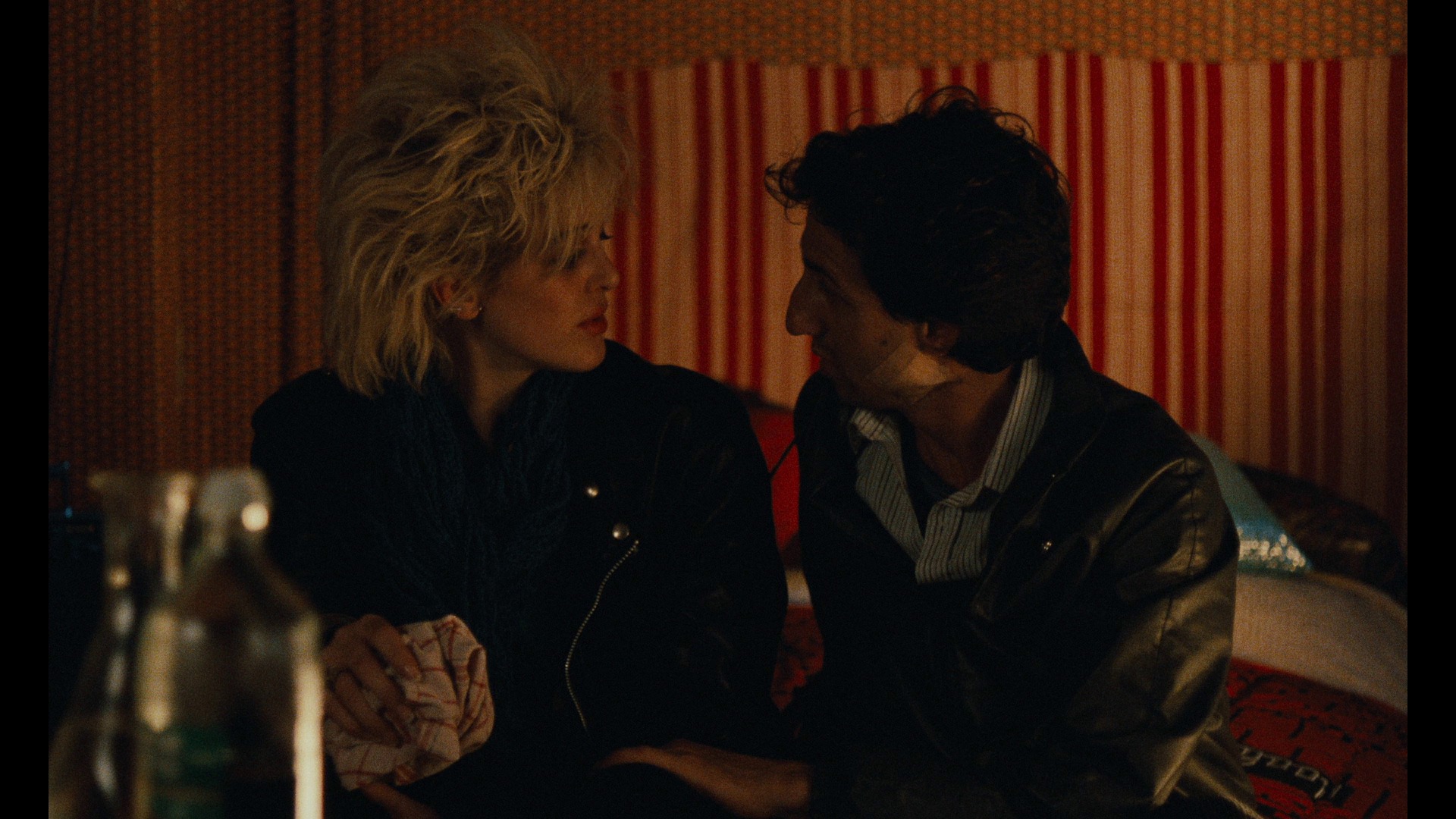 Screen capture from Tchao pantin