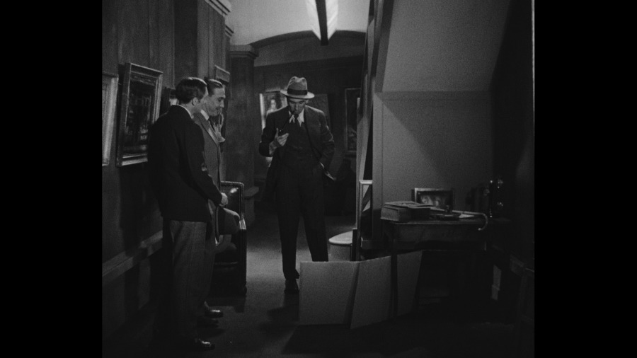Screen capture from La chienne