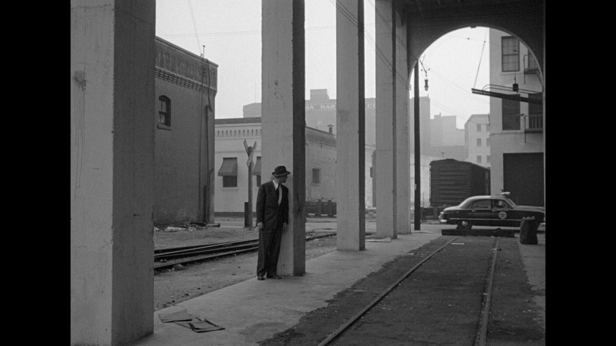 Screen capture from The Asphalt Jungle