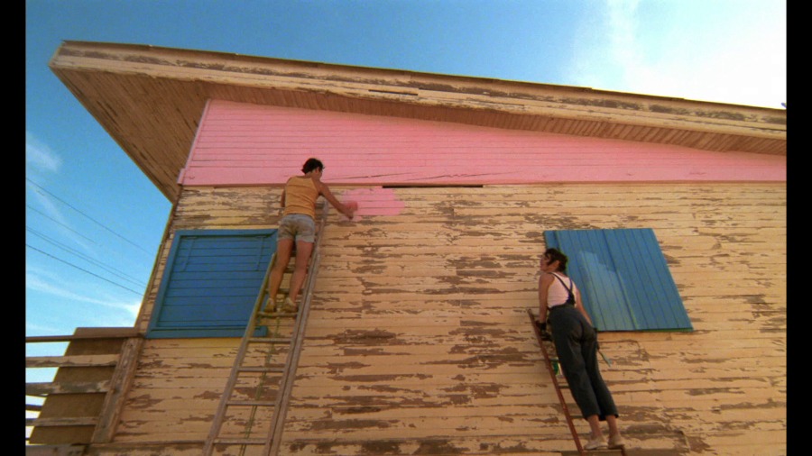 Screen capture from Betty Blue