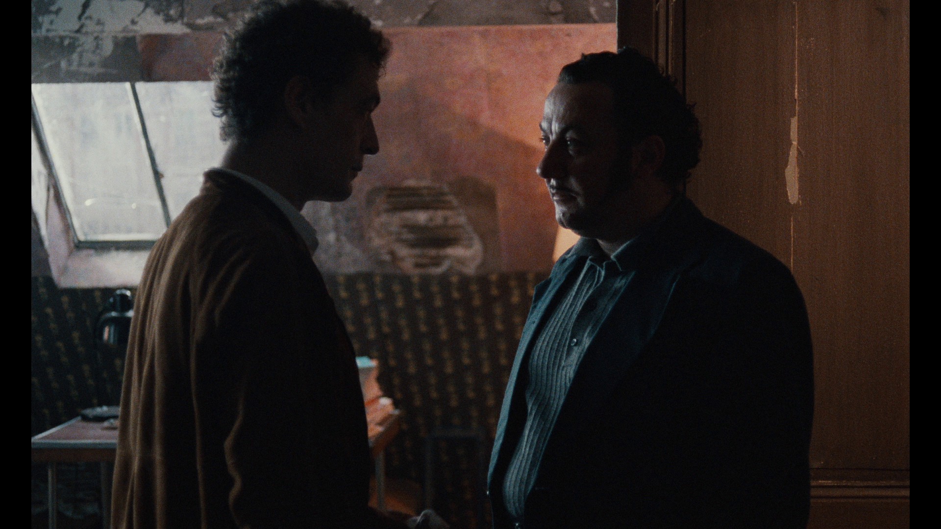 Screen capture from Tchao pantin