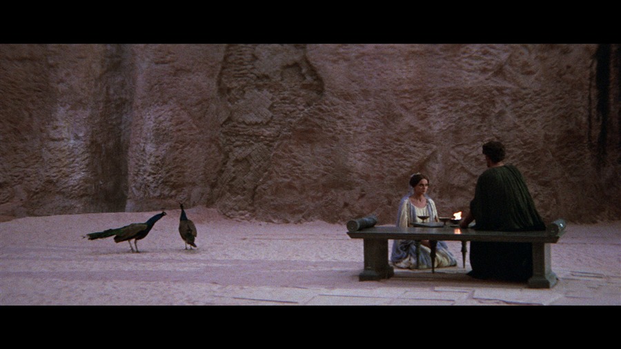 Screen capture from Essential Fellini