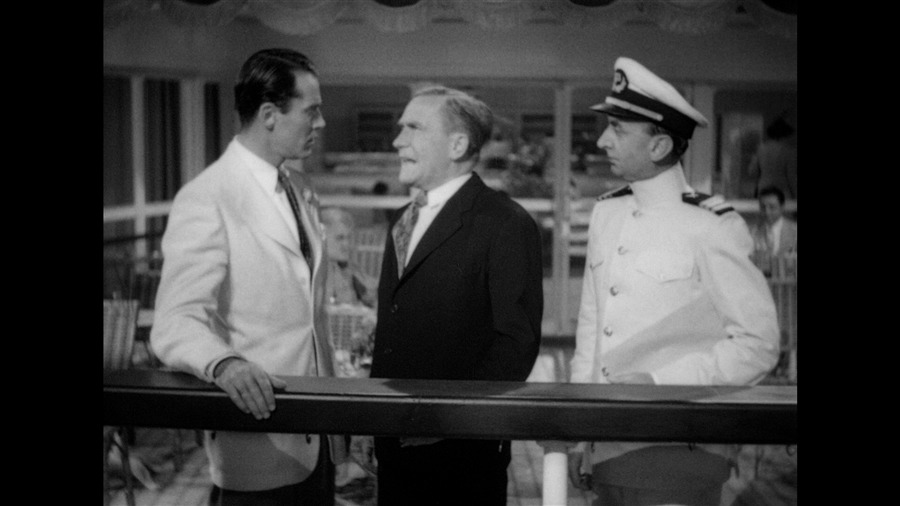 Screen capture from The Lady Eve