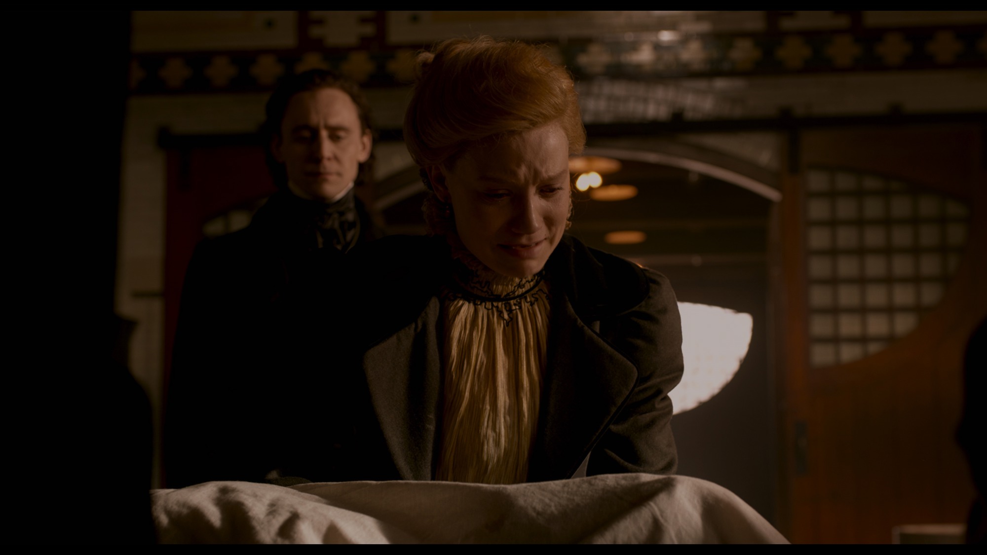Screen capture from Crimson Peak