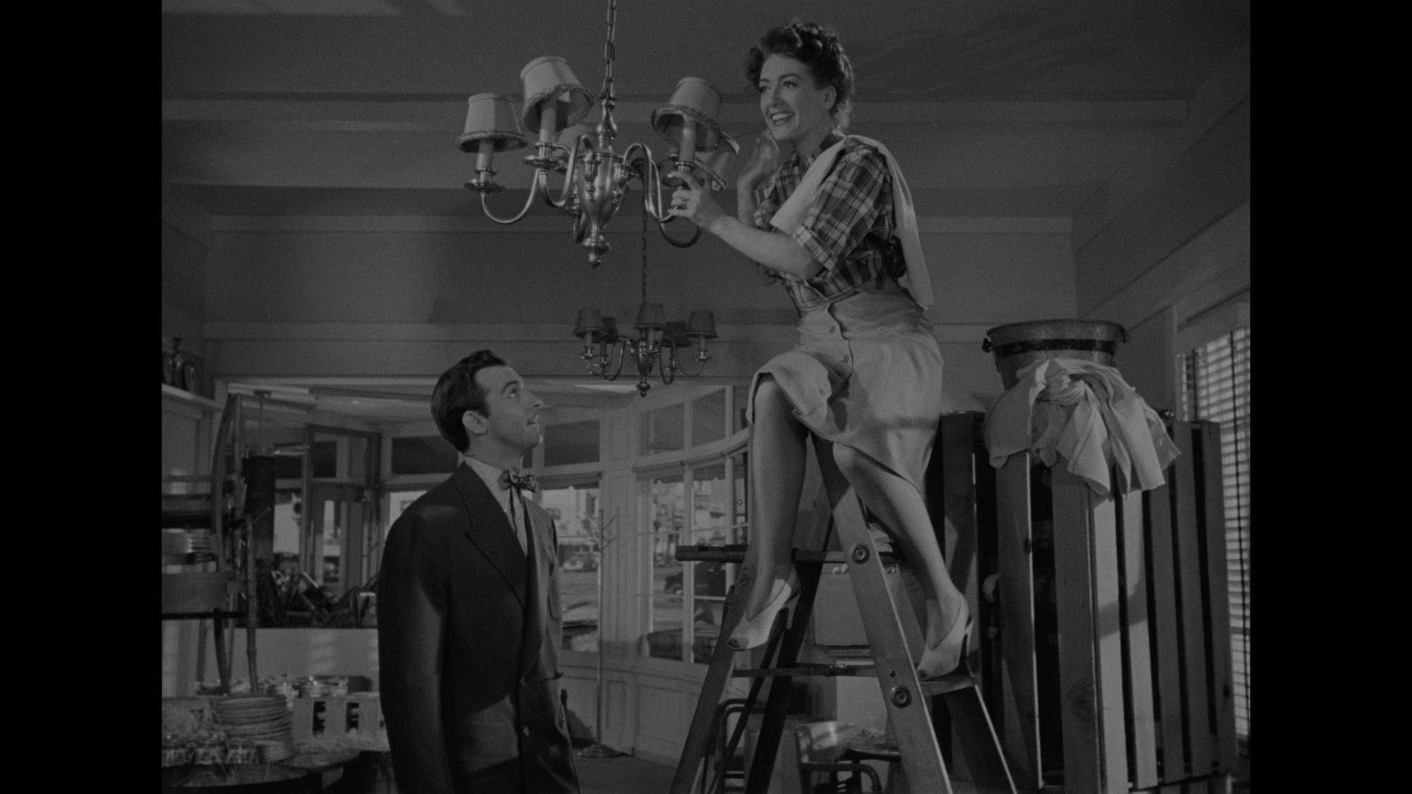 Screen capture from Mildred Pierce