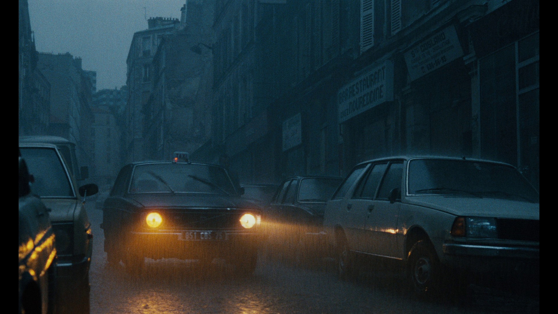 Screen capture from Tchao pantin