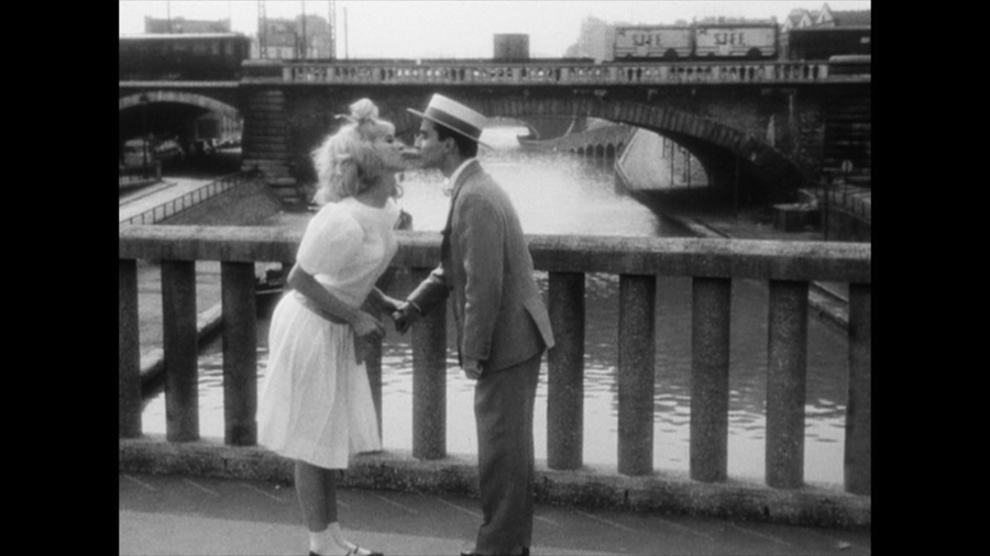 Screen capture from The Complete Films of Agnès Varda