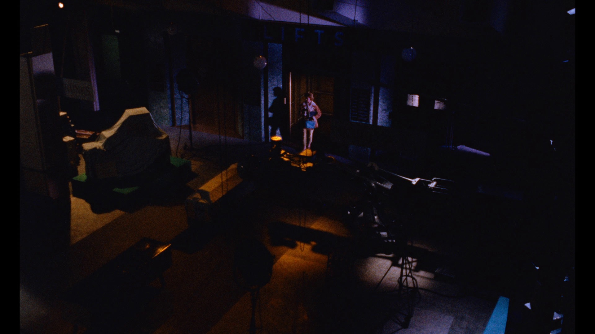 Screen capture from Peeping Tom