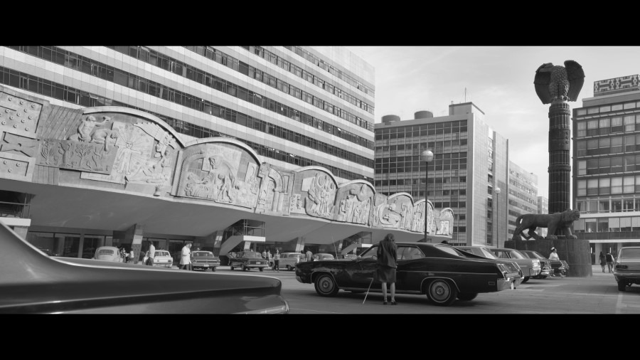 Screen capture from Roma