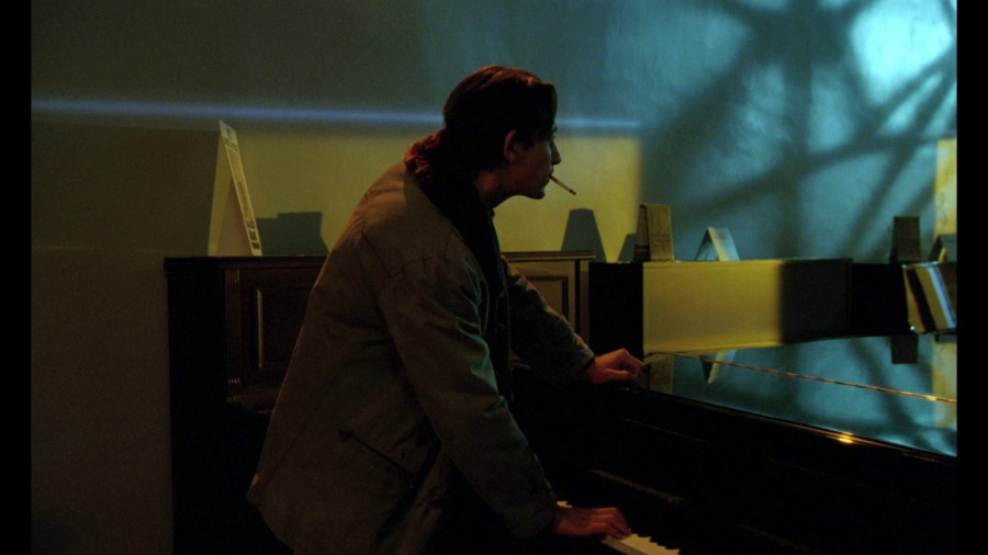 Screen capture from Betty Blue