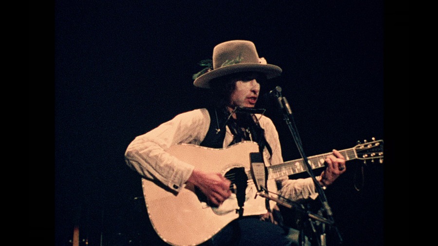 Screen capture from Rolling Thunder Revue: A Bob Dylan Story by Martin Scorsese