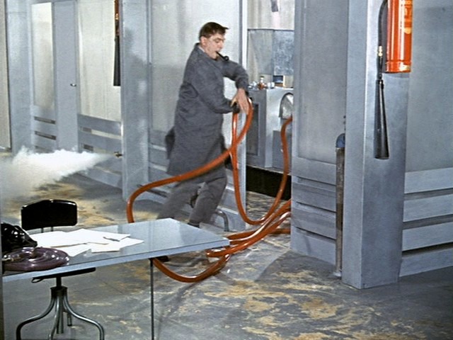 Screen capture from Mon oncle