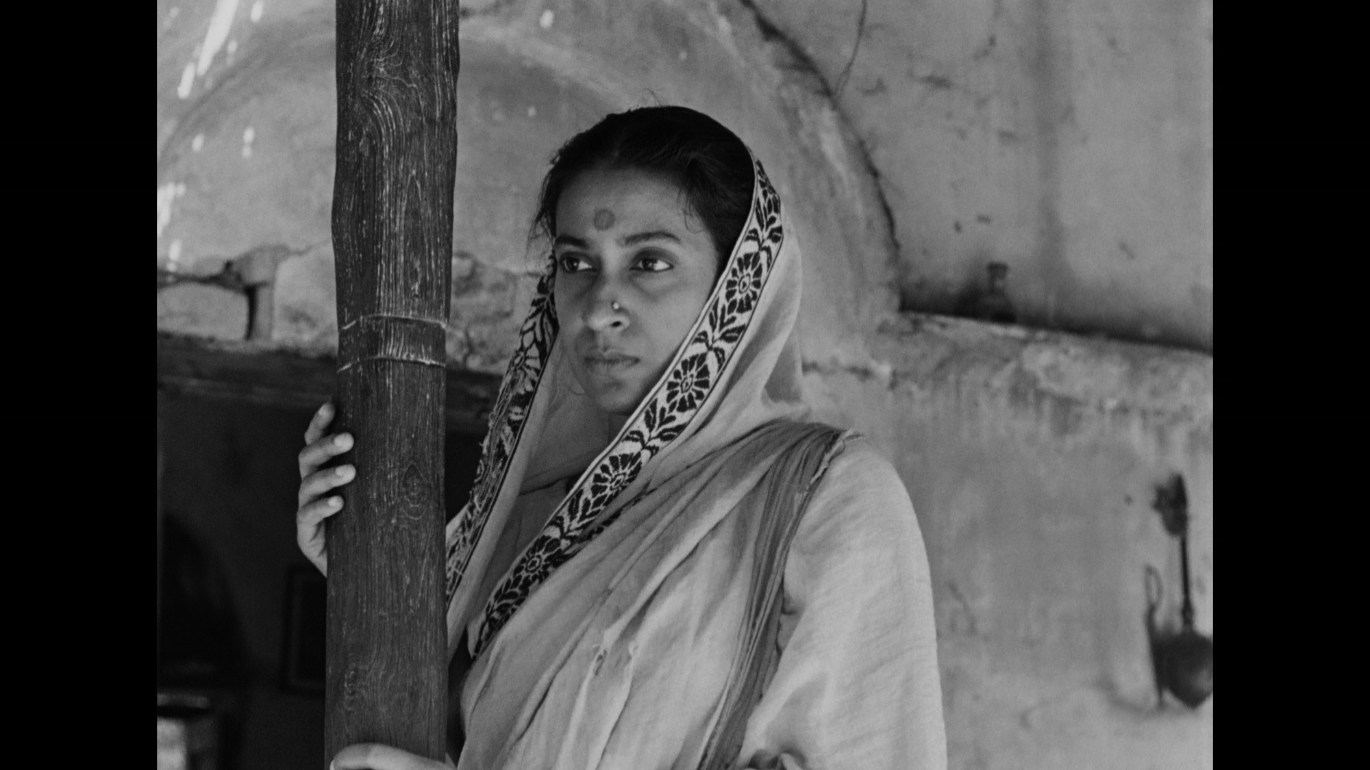 Screen capture from Pather Panchali