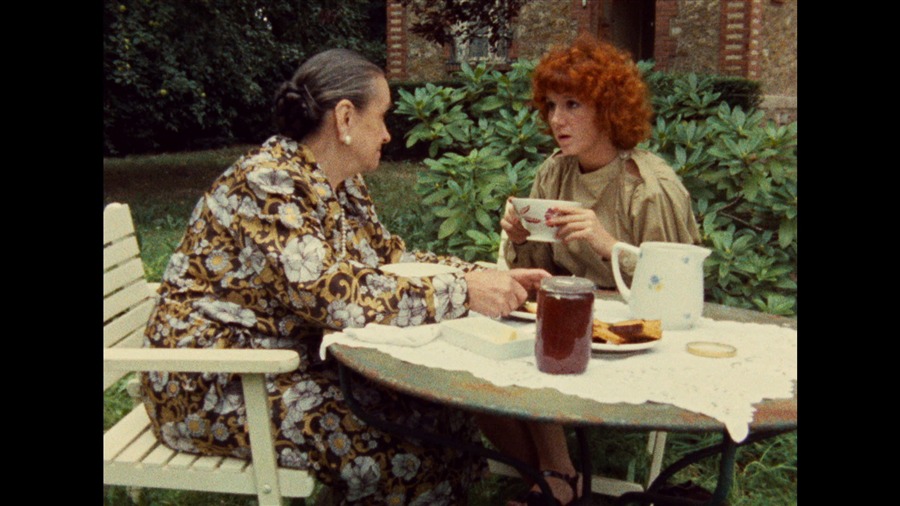 Screen capture from Céline and Julie Go Boating