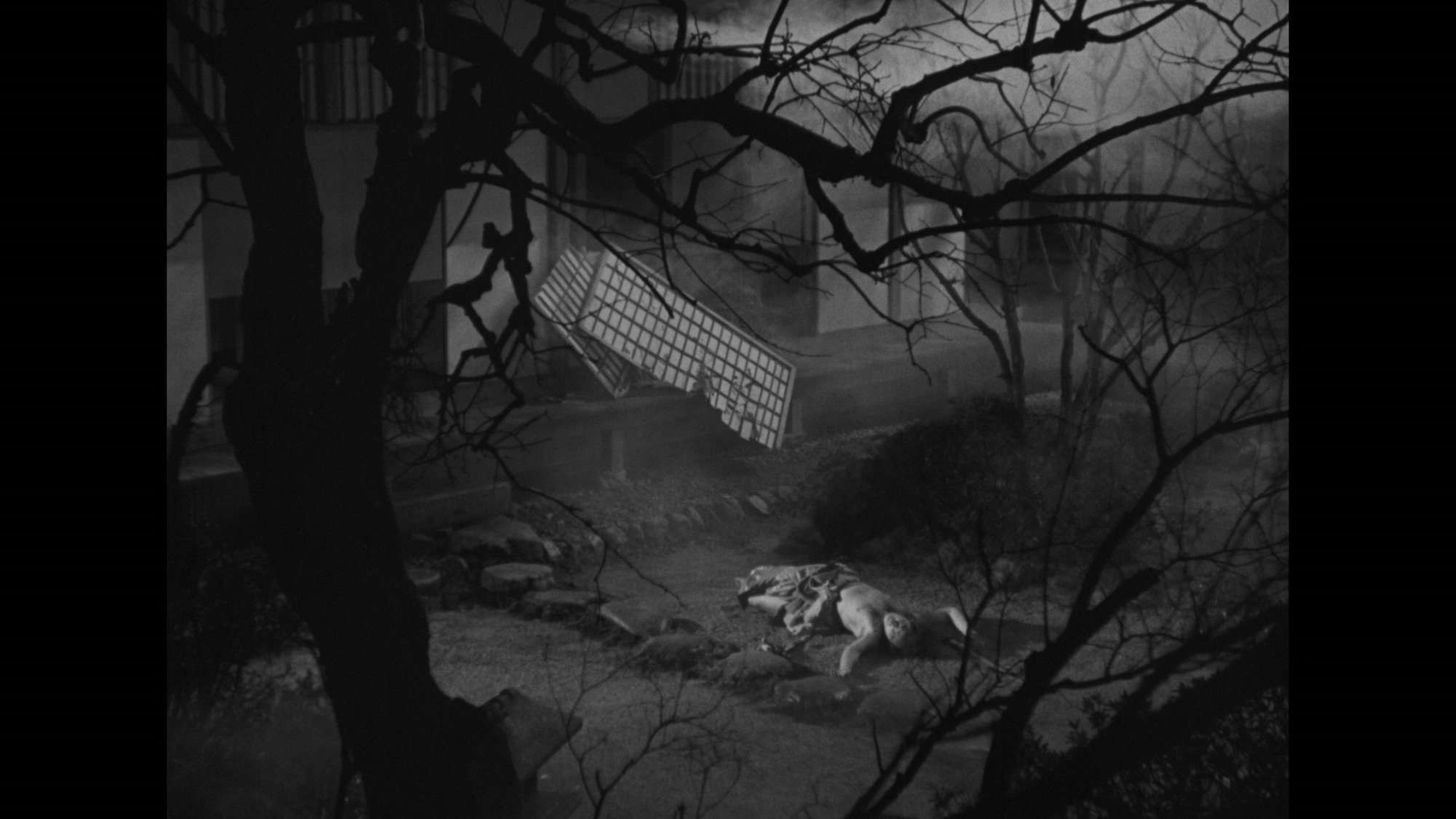 Screen capture from Ugetsu