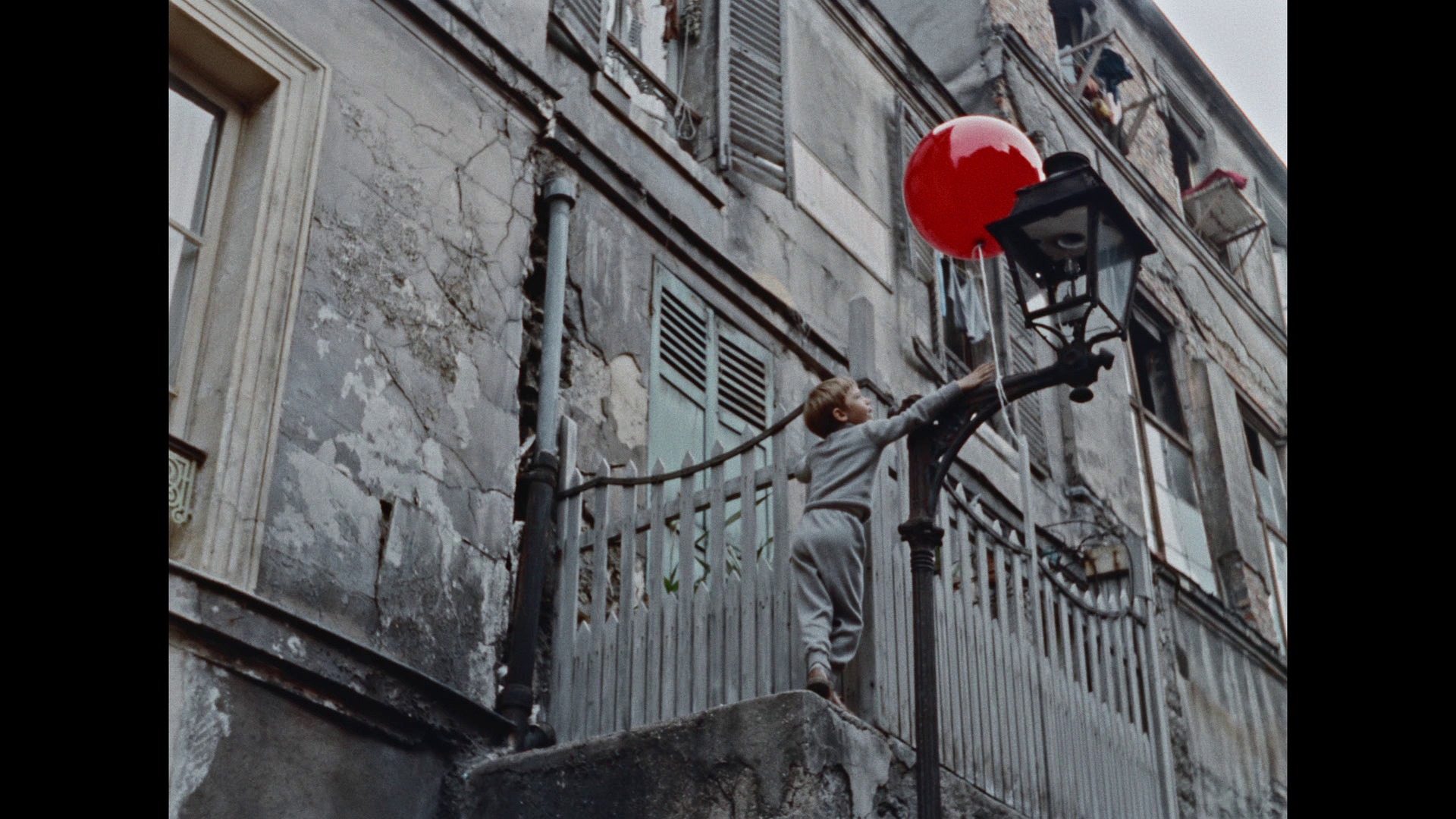 Screen capture from The Red Balloon and Other Stories: Five Films by Albert Lamorisse