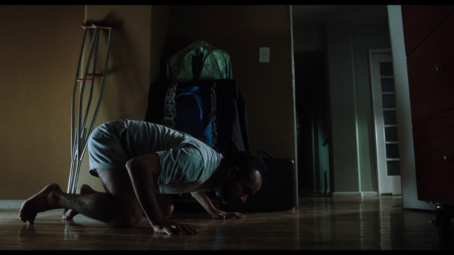 Screen capture from Amores perros
