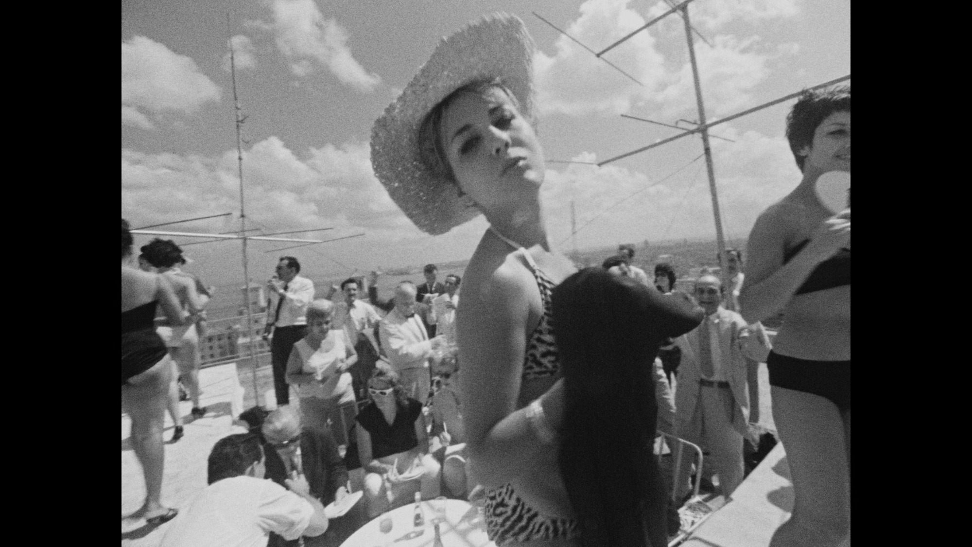 Screen capture from I Am Cuba
