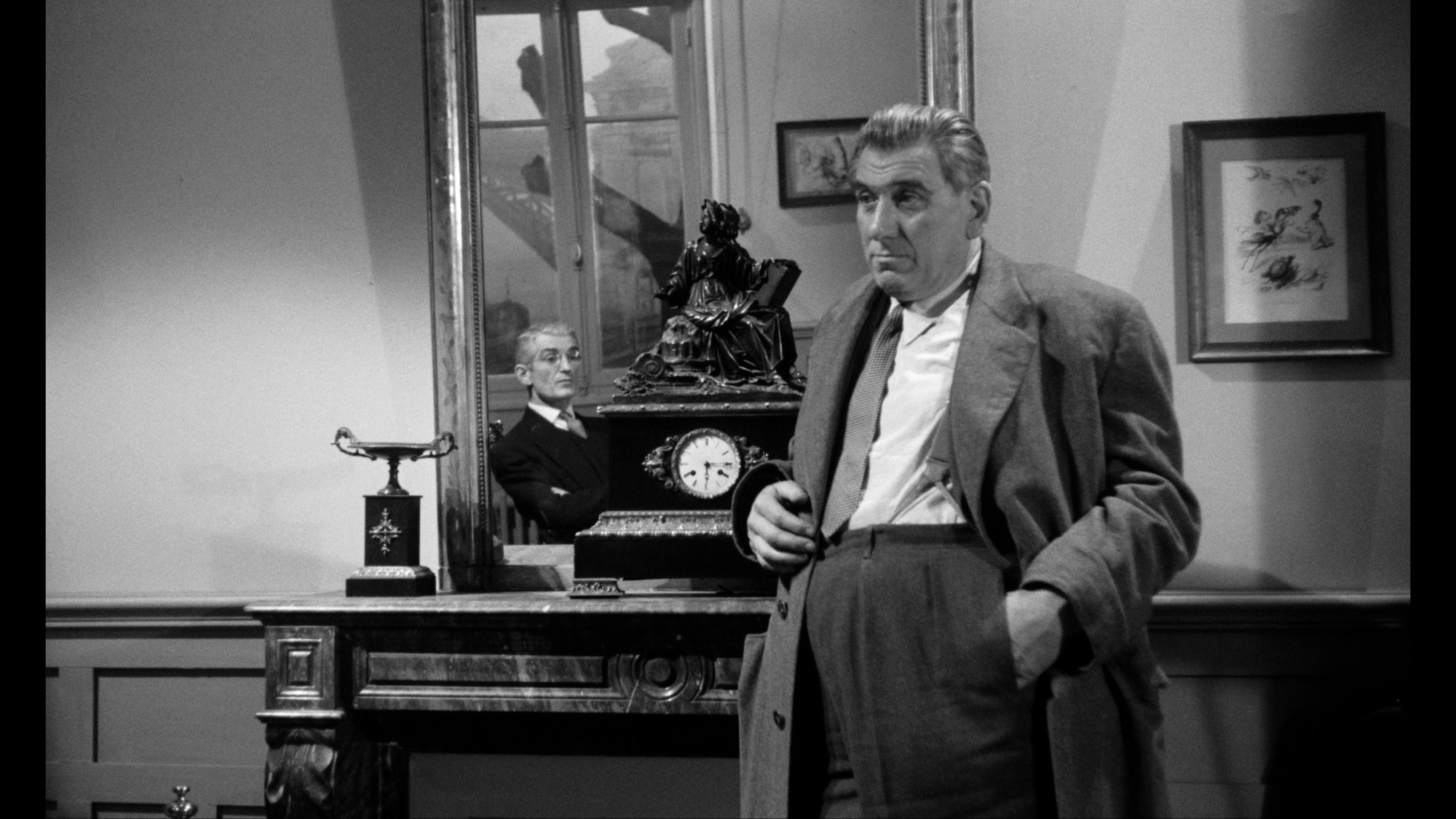 Screen capture from Eyes Without a Face