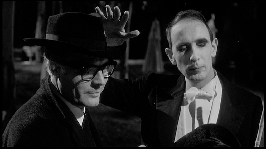 Screen capture from 8½