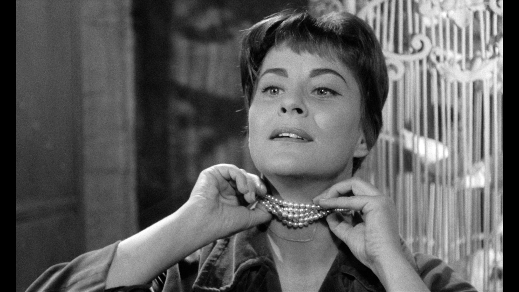 Screen capture from Eyes Without a Face