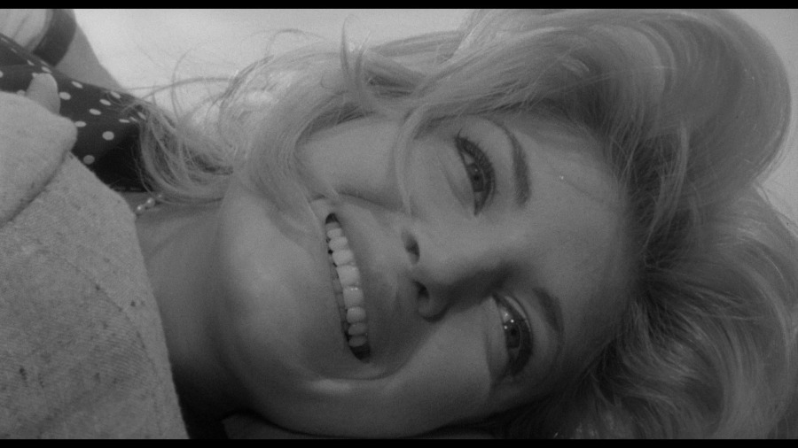Screen capture from L'avventura