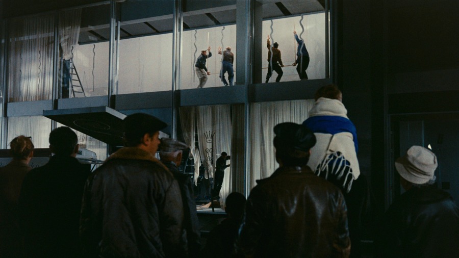 Screen capture from PlayTime