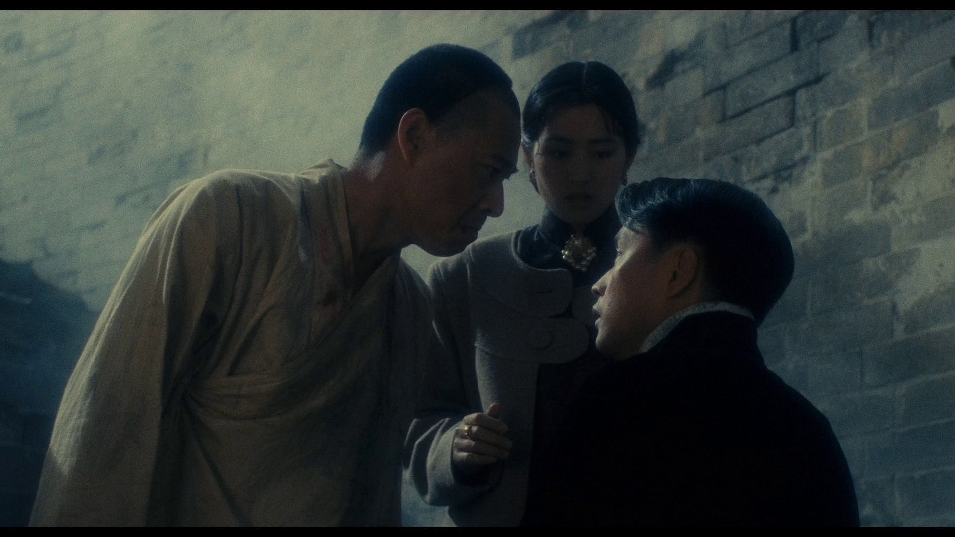 Screen capture from Farewell My Concubine