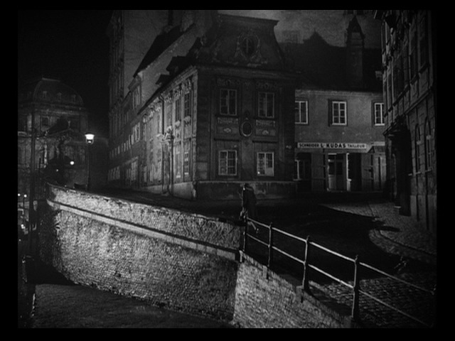 Screen capture from The Third Man