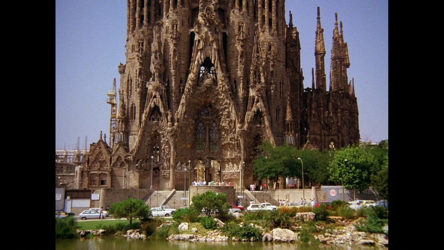 Screen capture from Antonio Gaudí