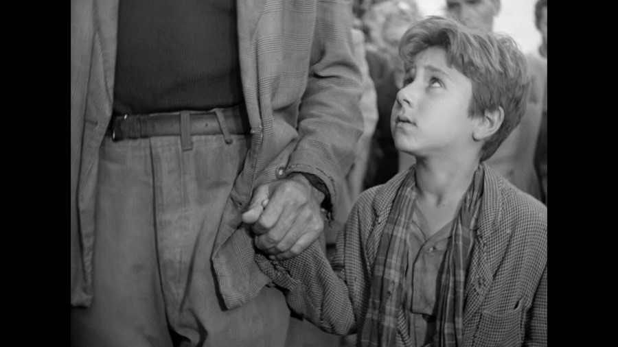 Screen capture from Bicycle Thieves