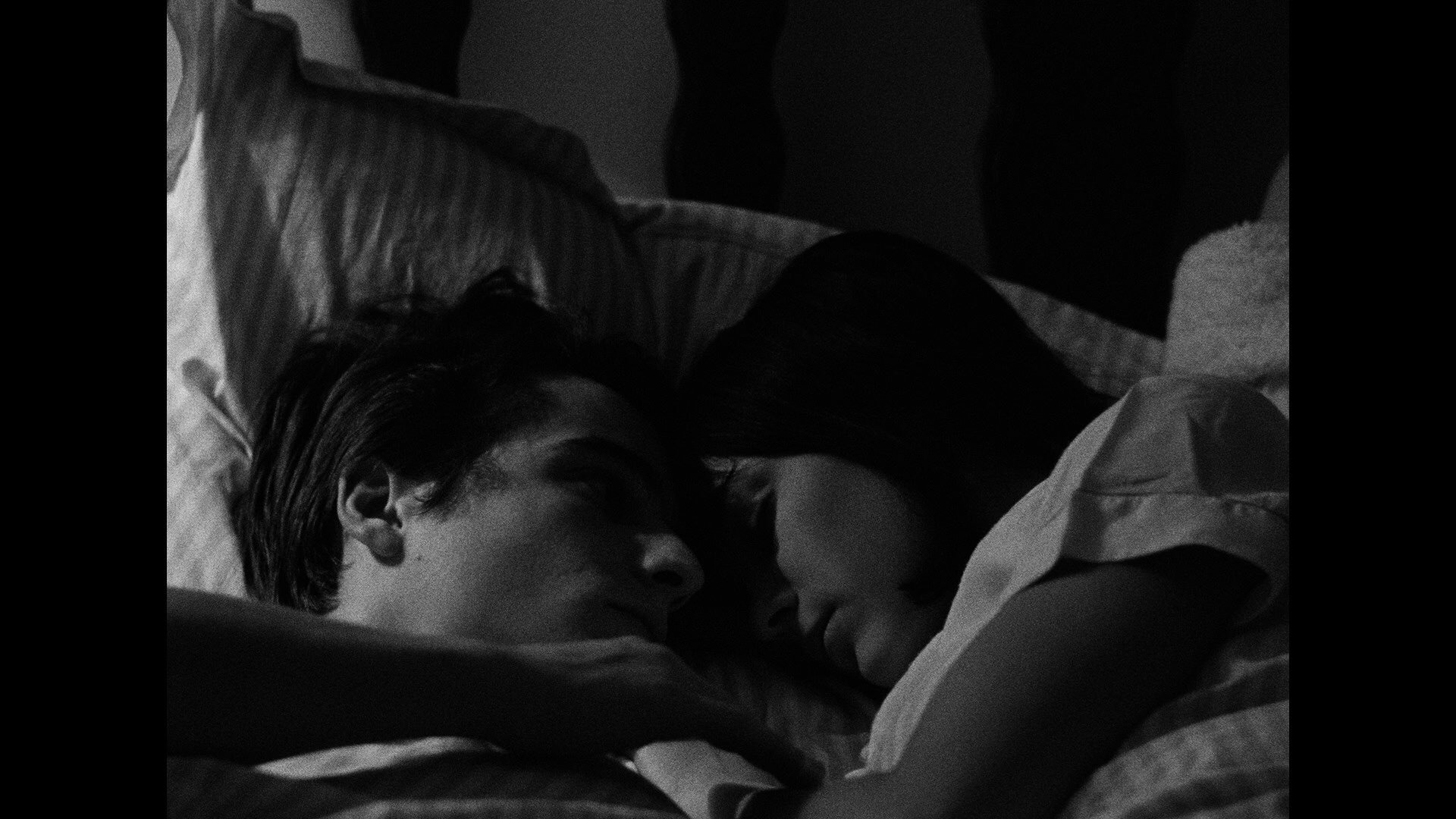 Screen capture from Masculin féminin