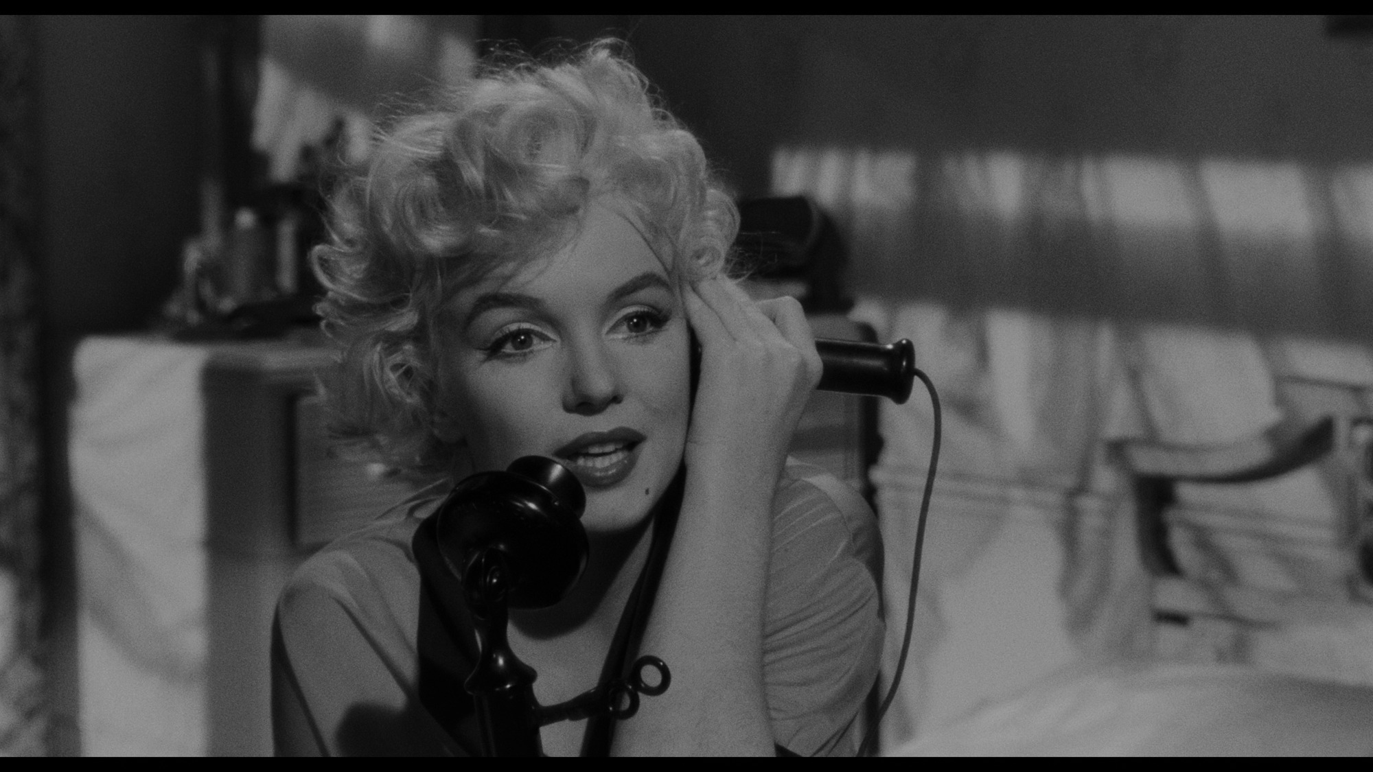 Screen capture from Some Like It Hot