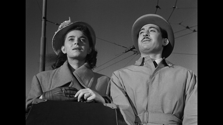 Screen capture from Essential Fellini